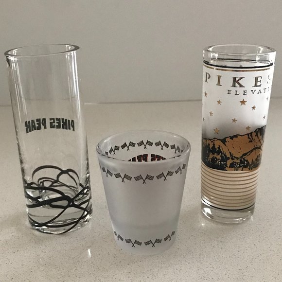 COLORADO PIKES PEAK Shot Glasses Set of 3 - Picture 2 of 8